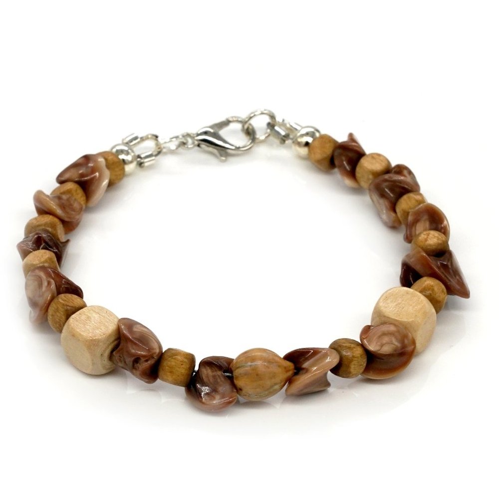 Bracelet with wooden beads and lobster clasp.